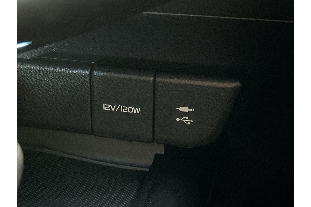 2018 Toyota Camry Ascent ASV70R