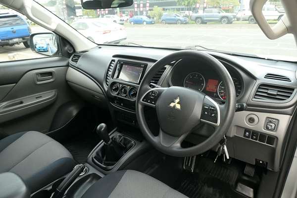 2016 Mitsubishi Triton GLX MQ 4X4