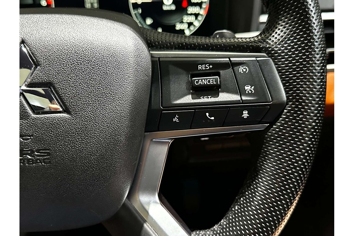 2022 Mitsubishi Outlander Exceed Tourer ZM