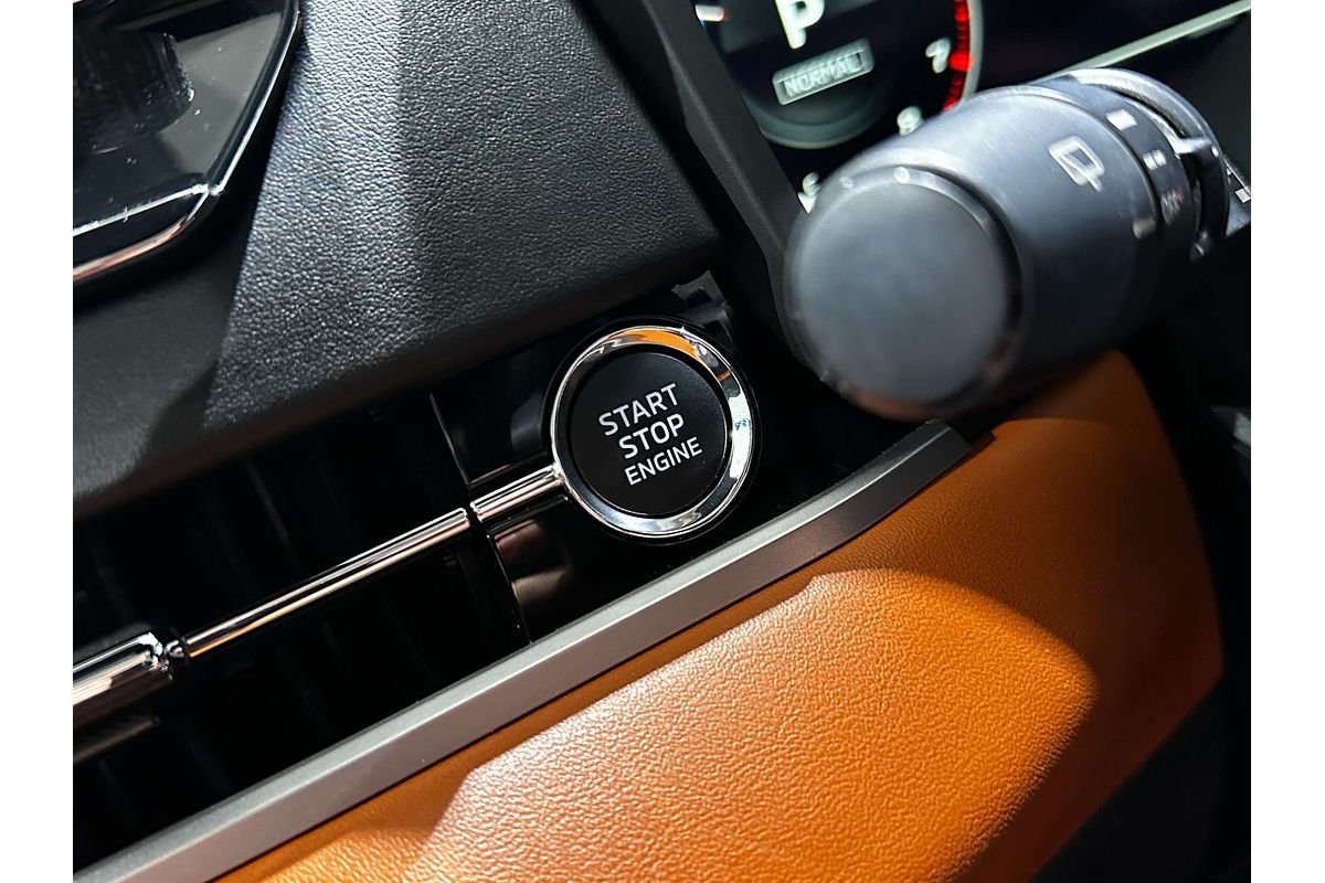 2022 Mitsubishi Outlander Exceed Tourer ZM
