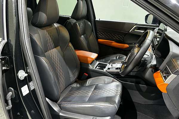 2022 Mitsubishi Outlander Exceed Tourer ZM