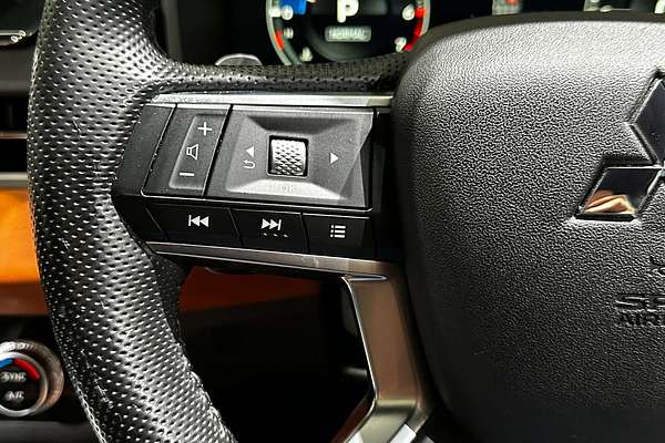 2022 Mitsubishi Outlander Exceed Tourer ZM