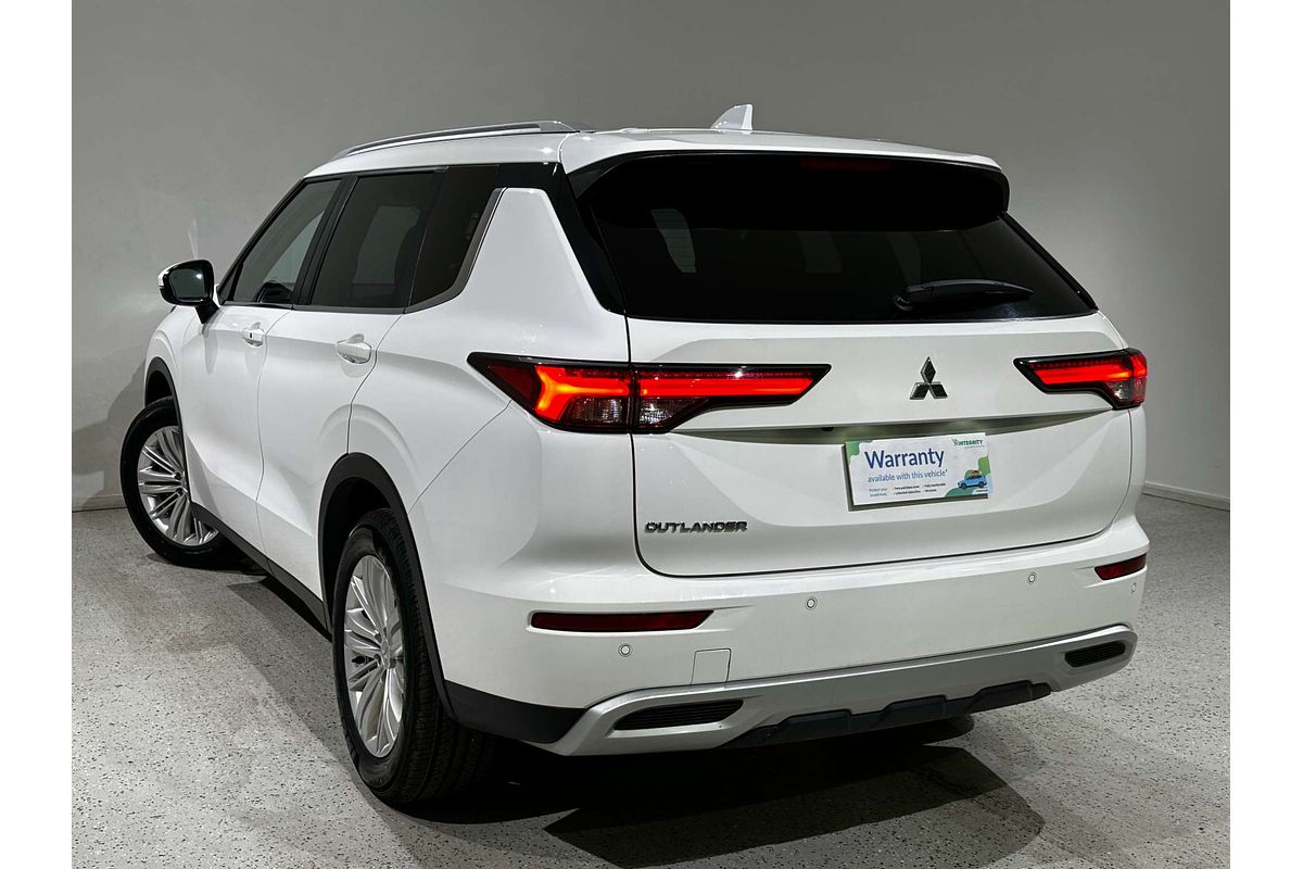 2022 Mitsubishi Outlander LS ZM