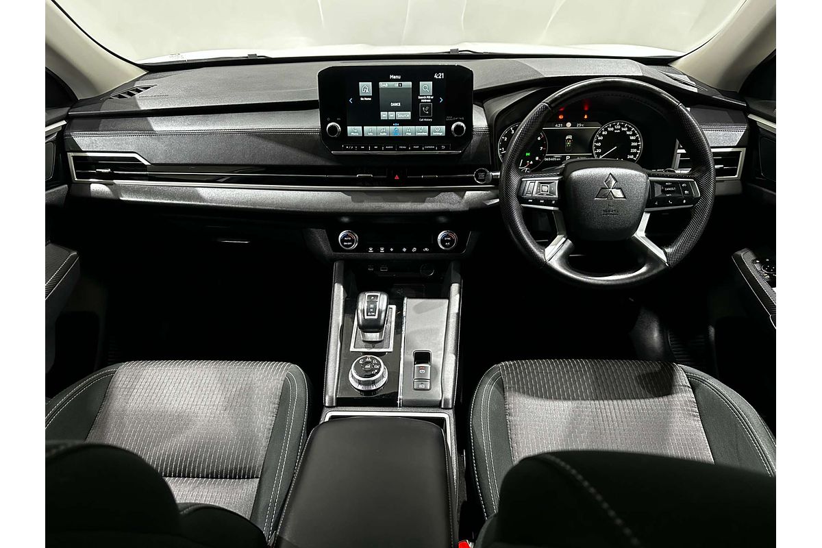 2022 Mitsubishi Outlander LS ZM