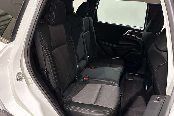 2022 Mitsubishi Outlander LS ZM