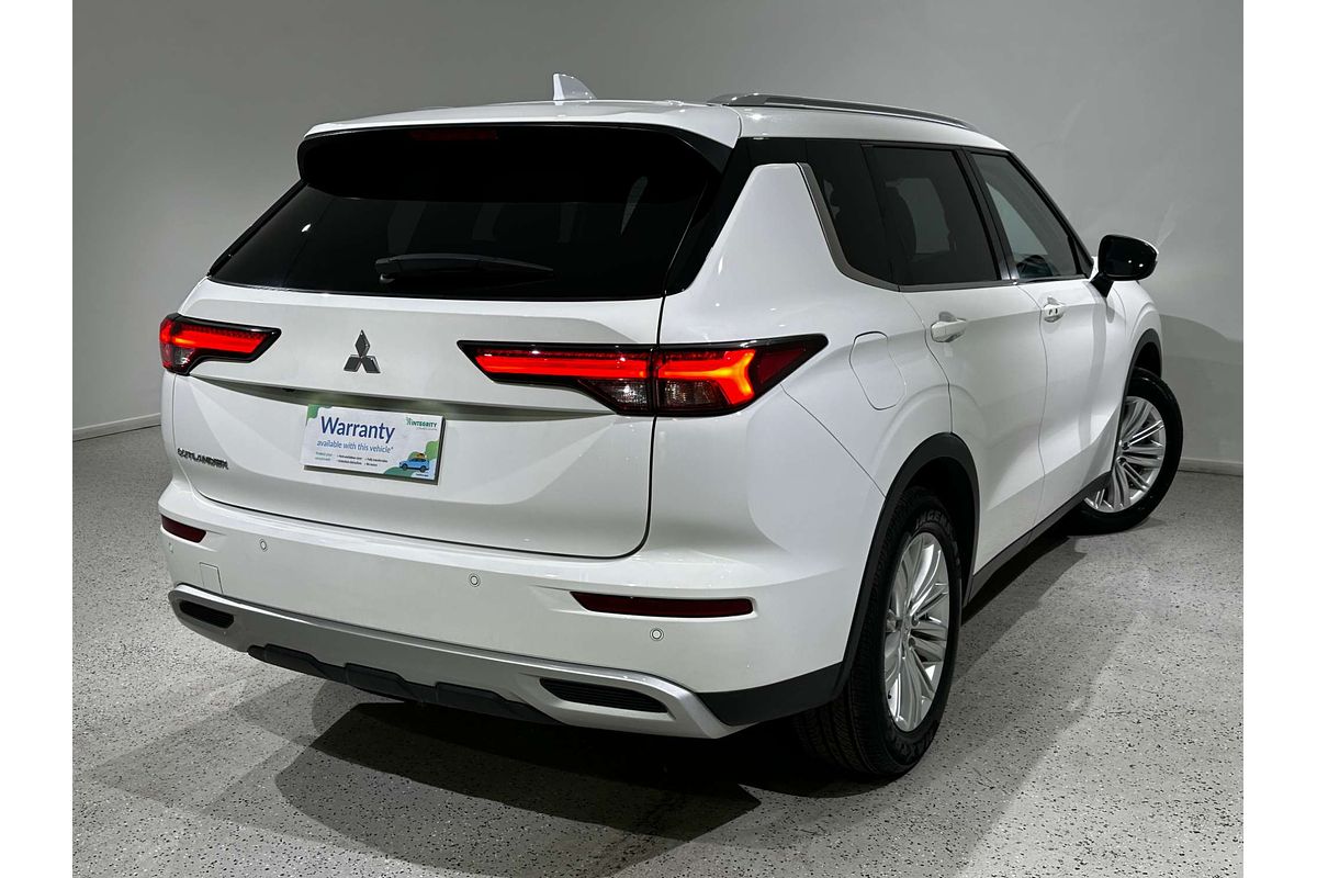 2022 Mitsubishi Outlander LS ZM