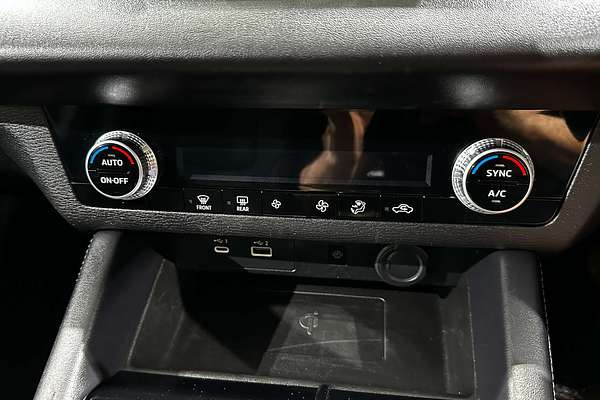 2022 Mitsubishi Outlander LS ZM