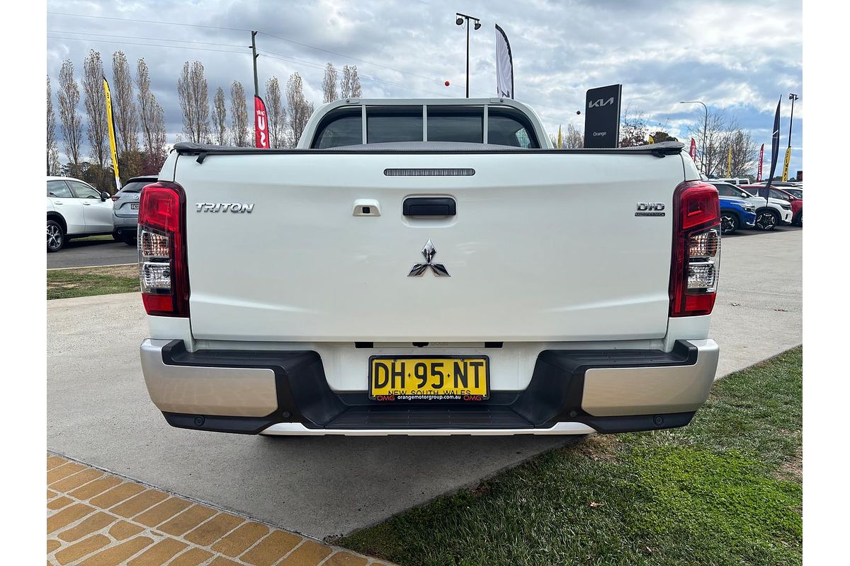 2021 Mitsubishi Triton GLX MR 4X4