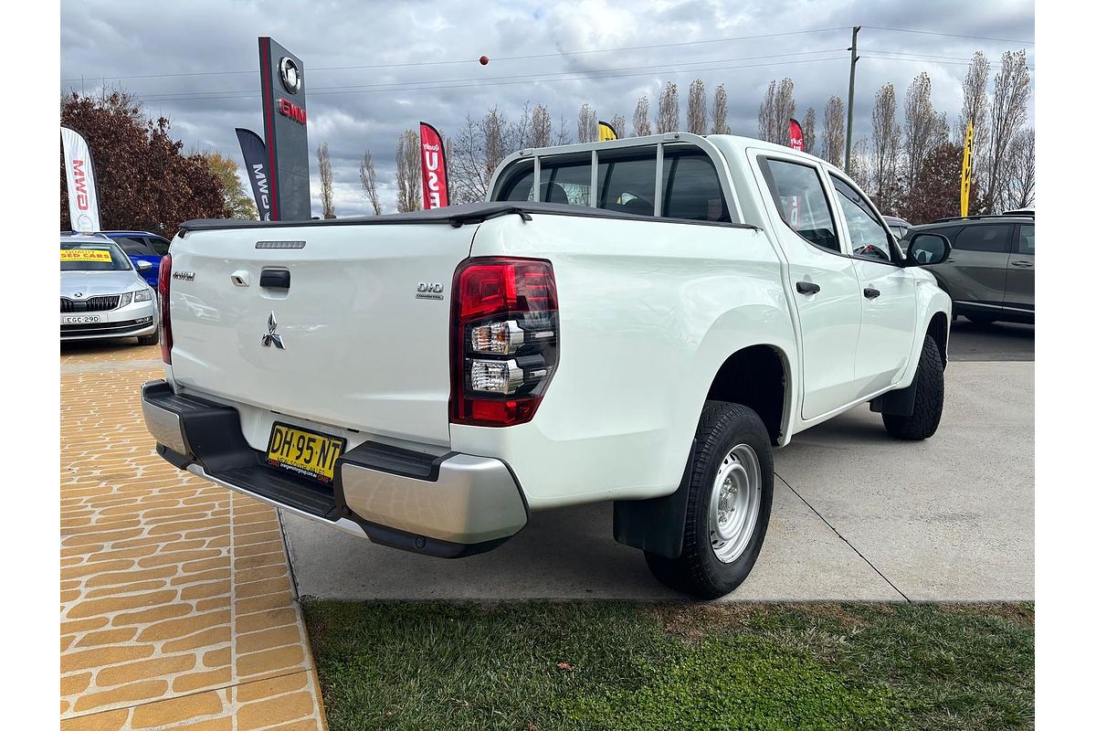 2021 Mitsubishi Triton GLX MR 4X4