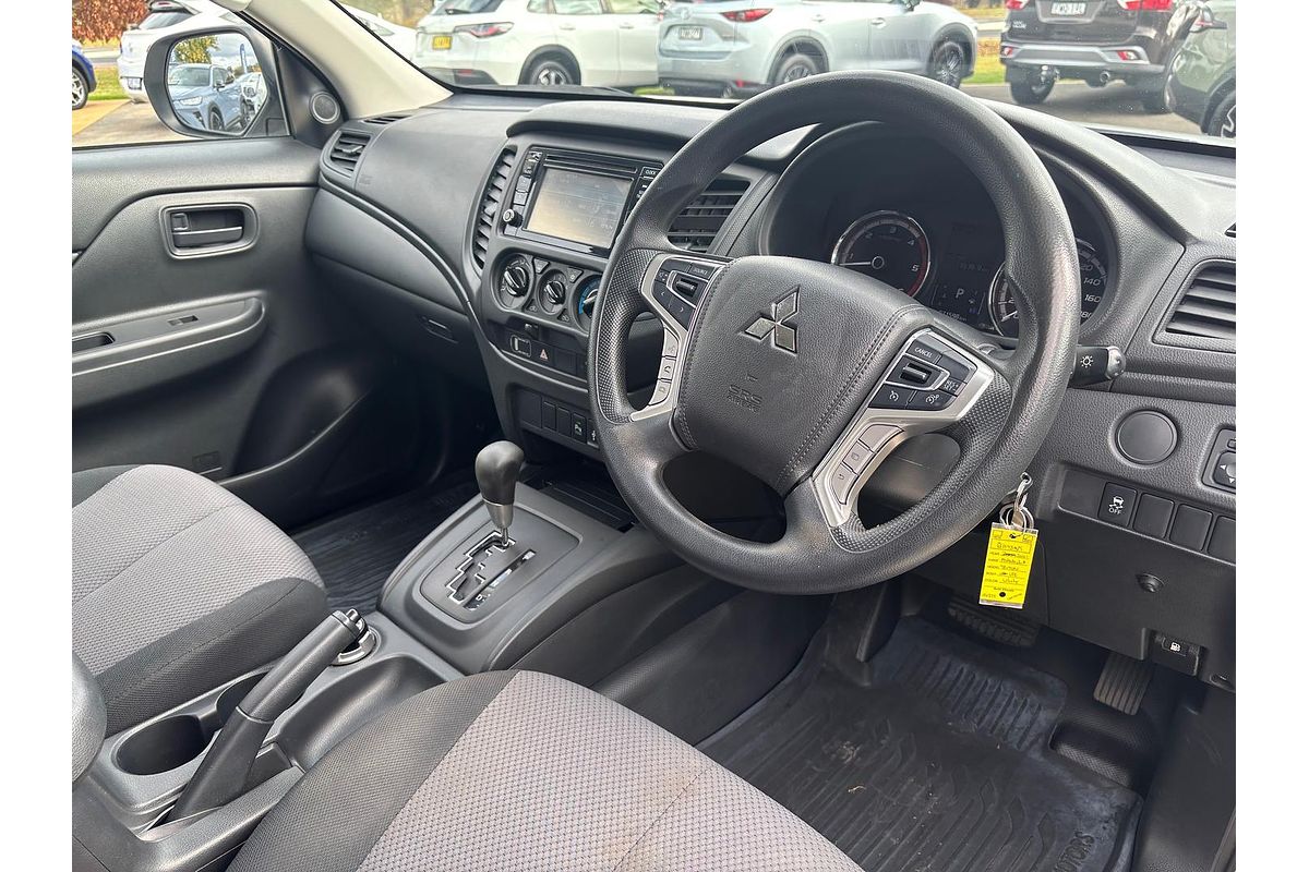 2021 Mitsubishi Triton GLX MR 4X4