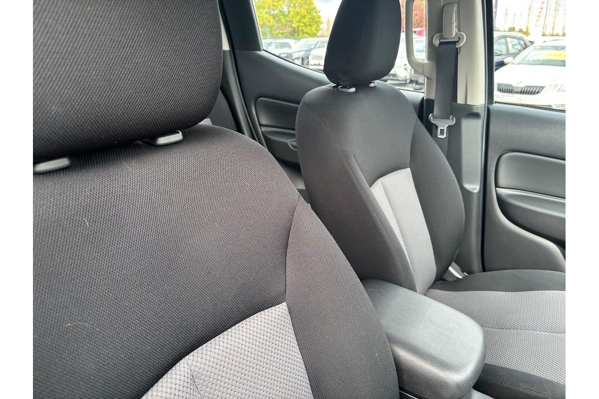 2021 Mitsubishi Triton GLX MR 4X4