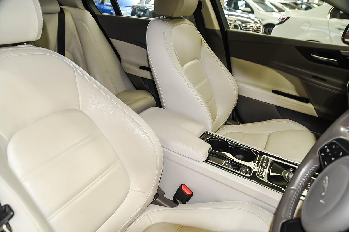 2016 Jaguar XE 25t Prestige X760