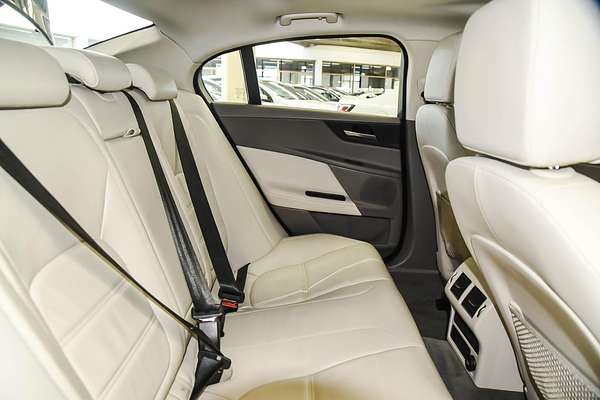 2016 Jaguar XE 25t Prestige X760