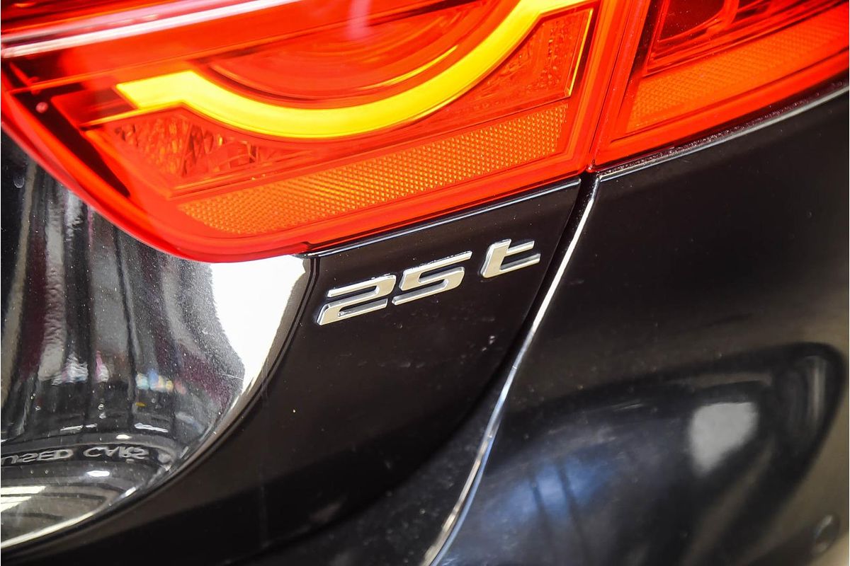 2016 Jaguar XE 25t Prestige X760
