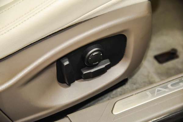 2016 Jaguar XE 25t Prestige X760