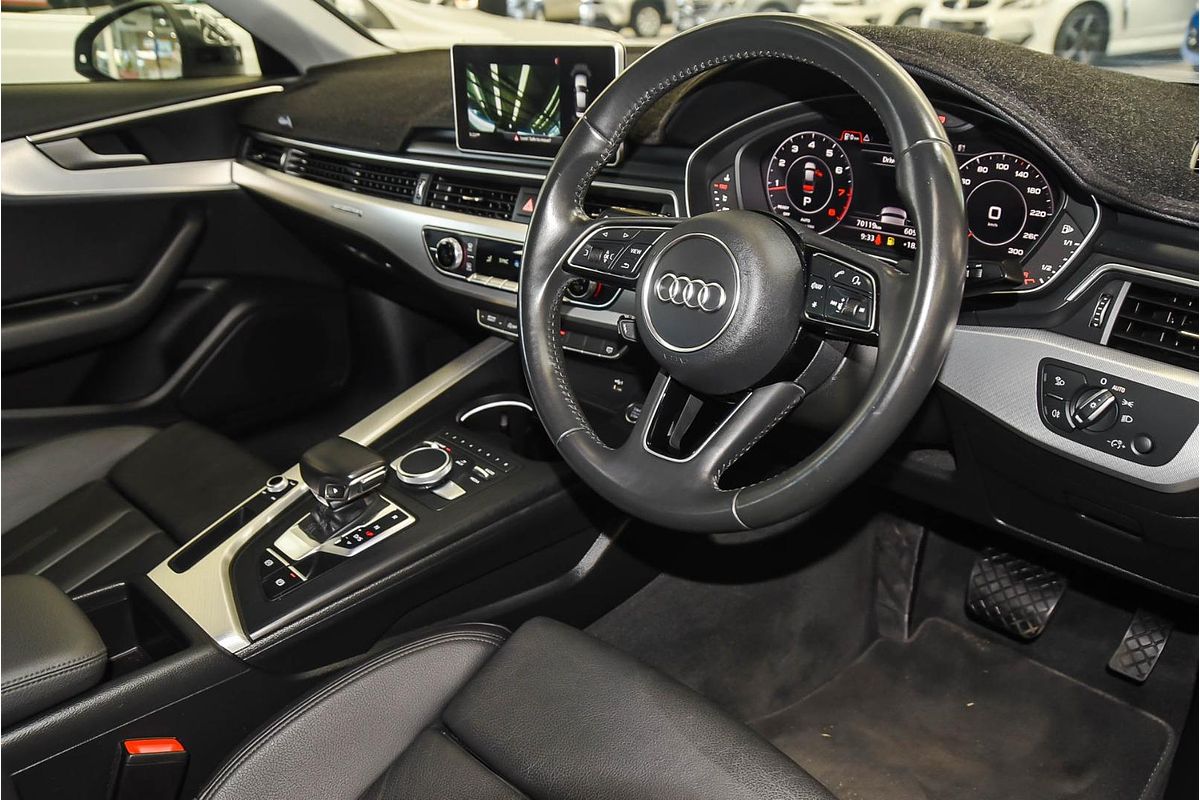 2019 Audi A4 45 TFSI S line B9