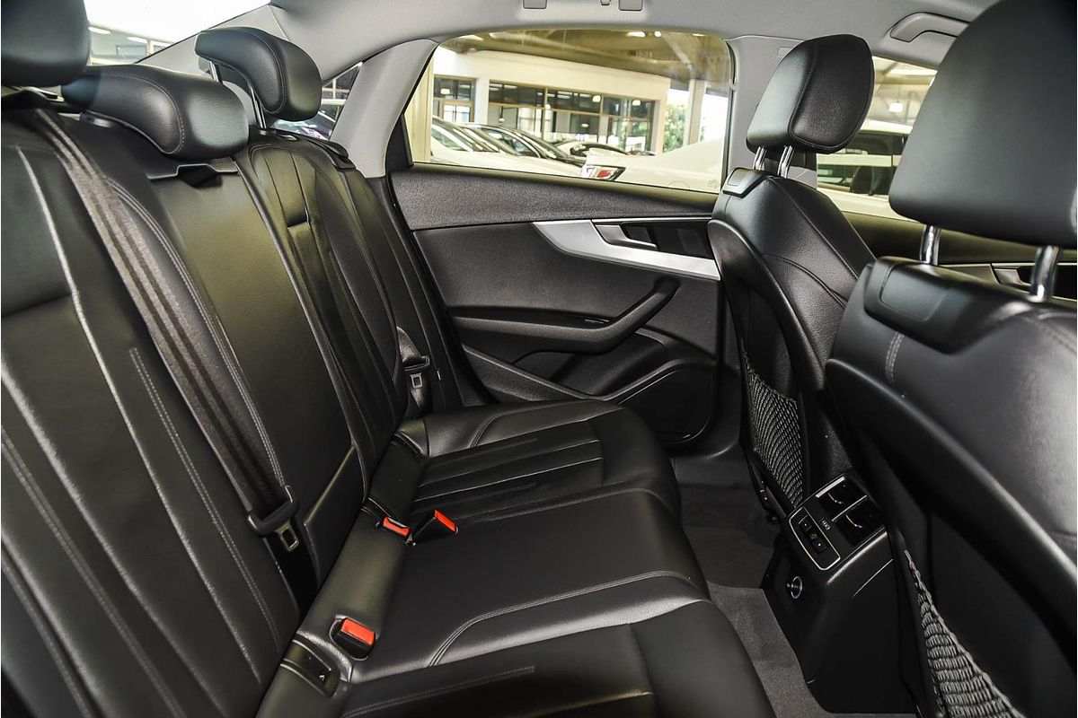 2019 Audi A4 45 TFSI S line B9