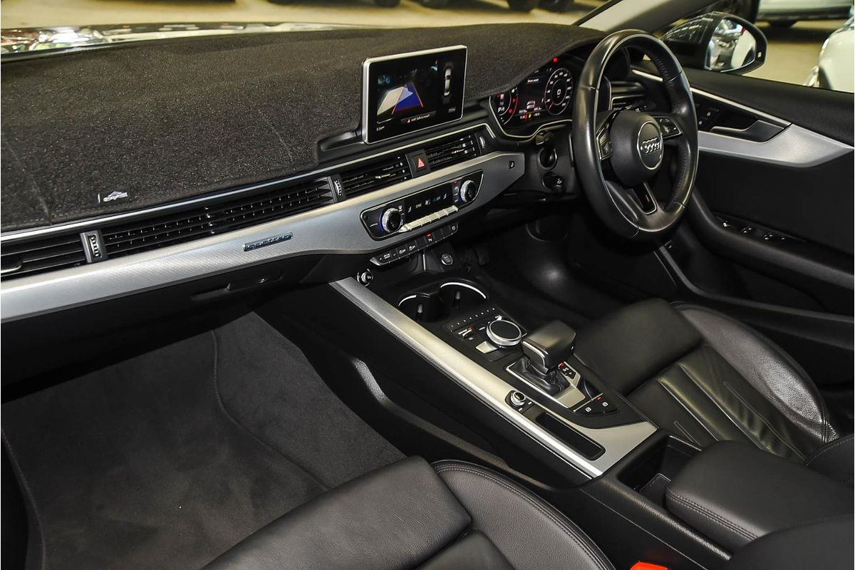 2019 Audi A4 45 TFSI S line B9
