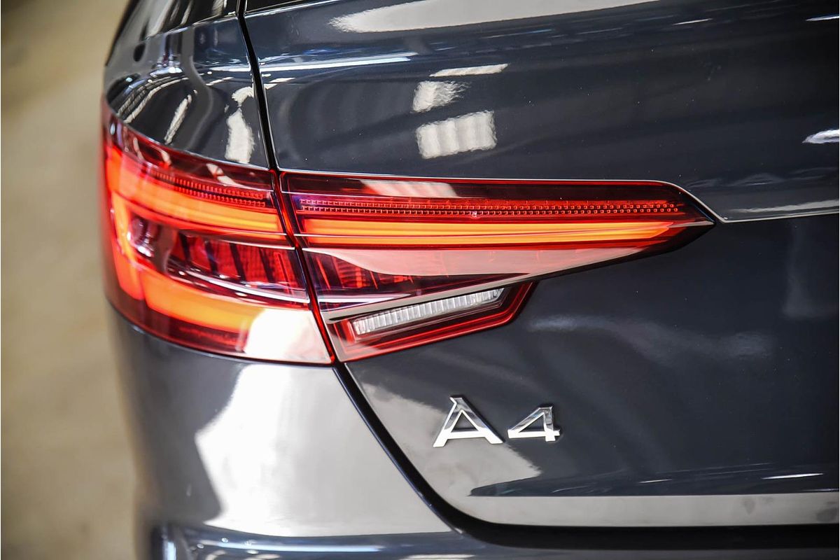2019 Audi A4 45 TFSI S line B9