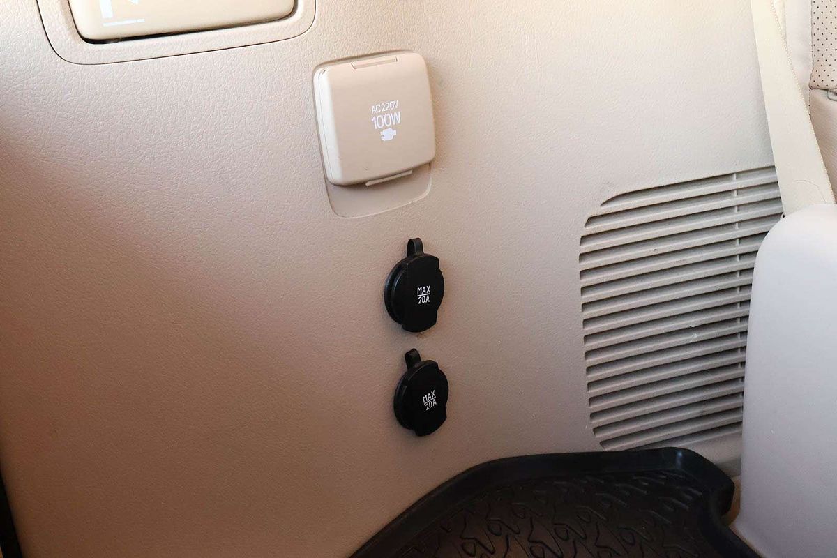 2019 Toyota Landcruiser Sahara VDJ200R