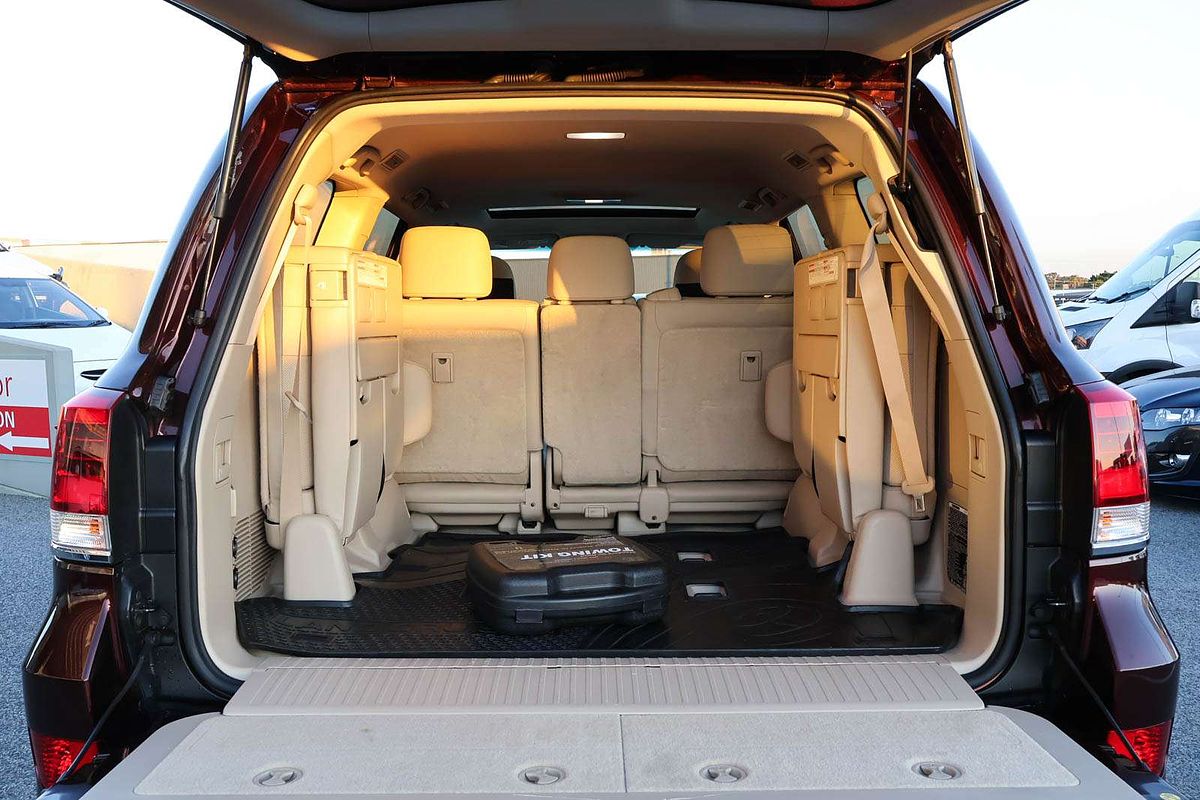 2019 Toyota Landcruiser Sahara VDJ200R