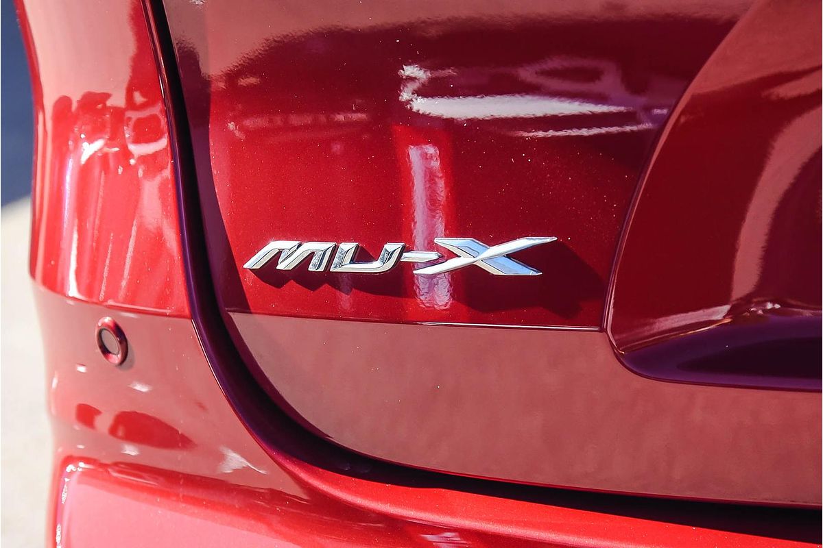 2025 Isuzu MU-X LS-M