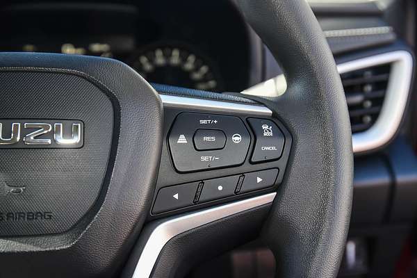 2025 Isuzu MU-X LS-M