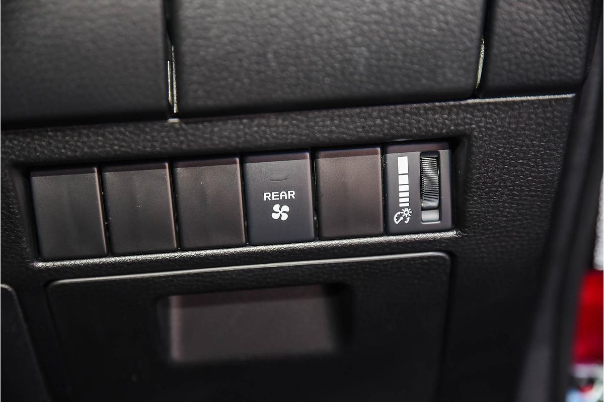 2025 Isuzu MU-X LS-M