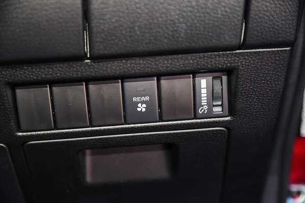2025 Isuzu MU-X LS-M