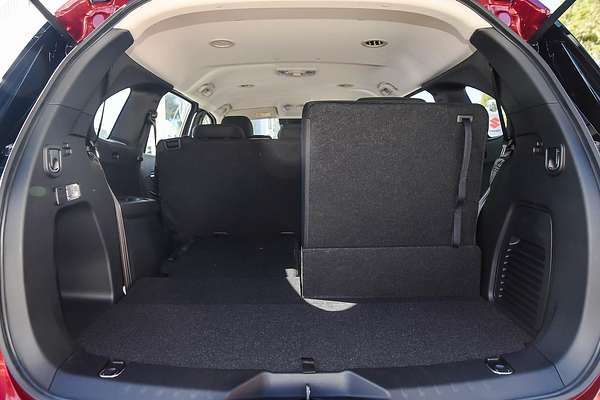 2025 Isuzu MU-X LS-M