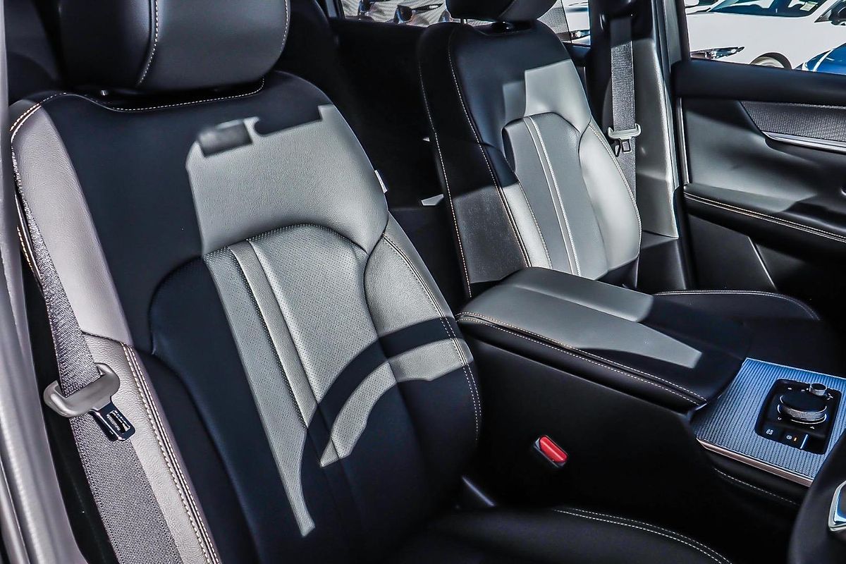 2025 Mazda CX-90 G50e Touring KK