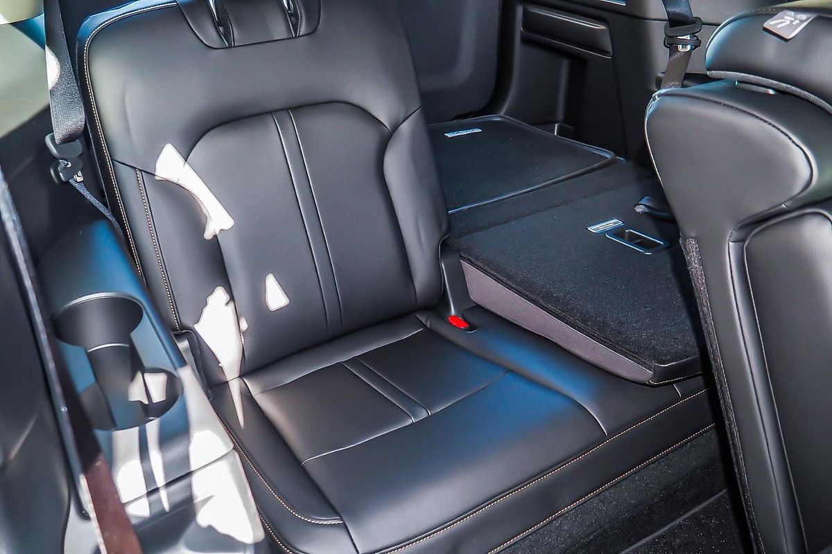 2025 Mazda CX-90 G50e Touring KK