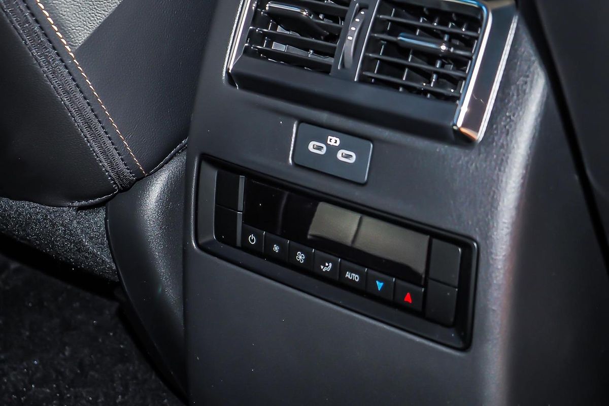 2025 Mazda CX-90 G50e Touring KK