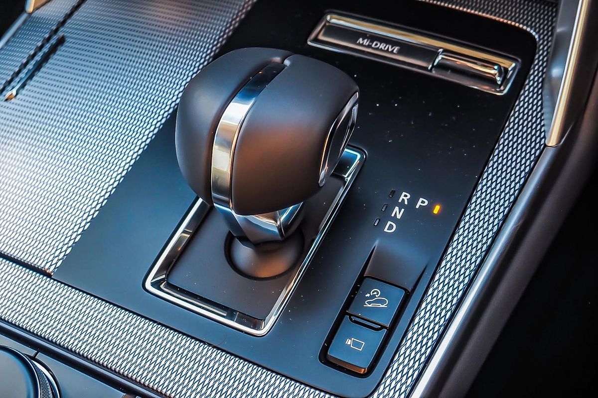 2025 Mazda CX-90 G50e Touring KK
