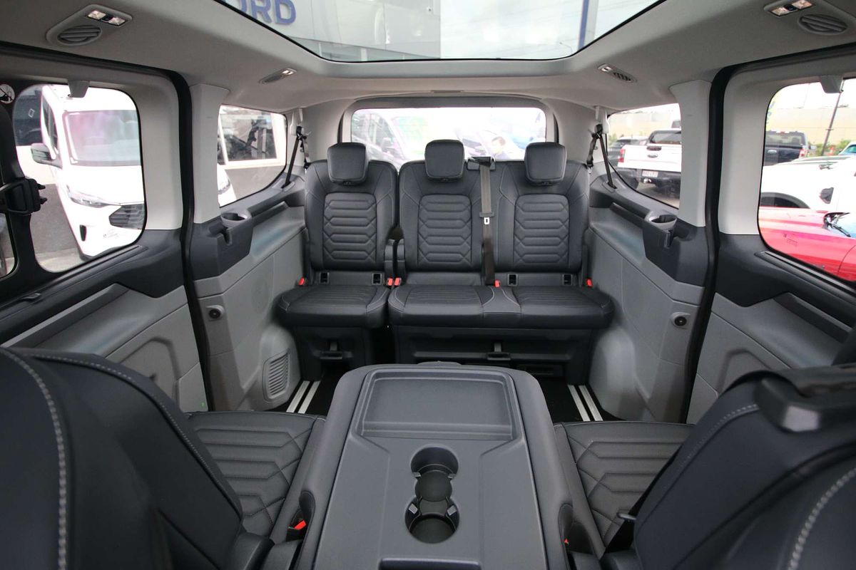 2024 Ford Tourneo Titanium X AV SWB