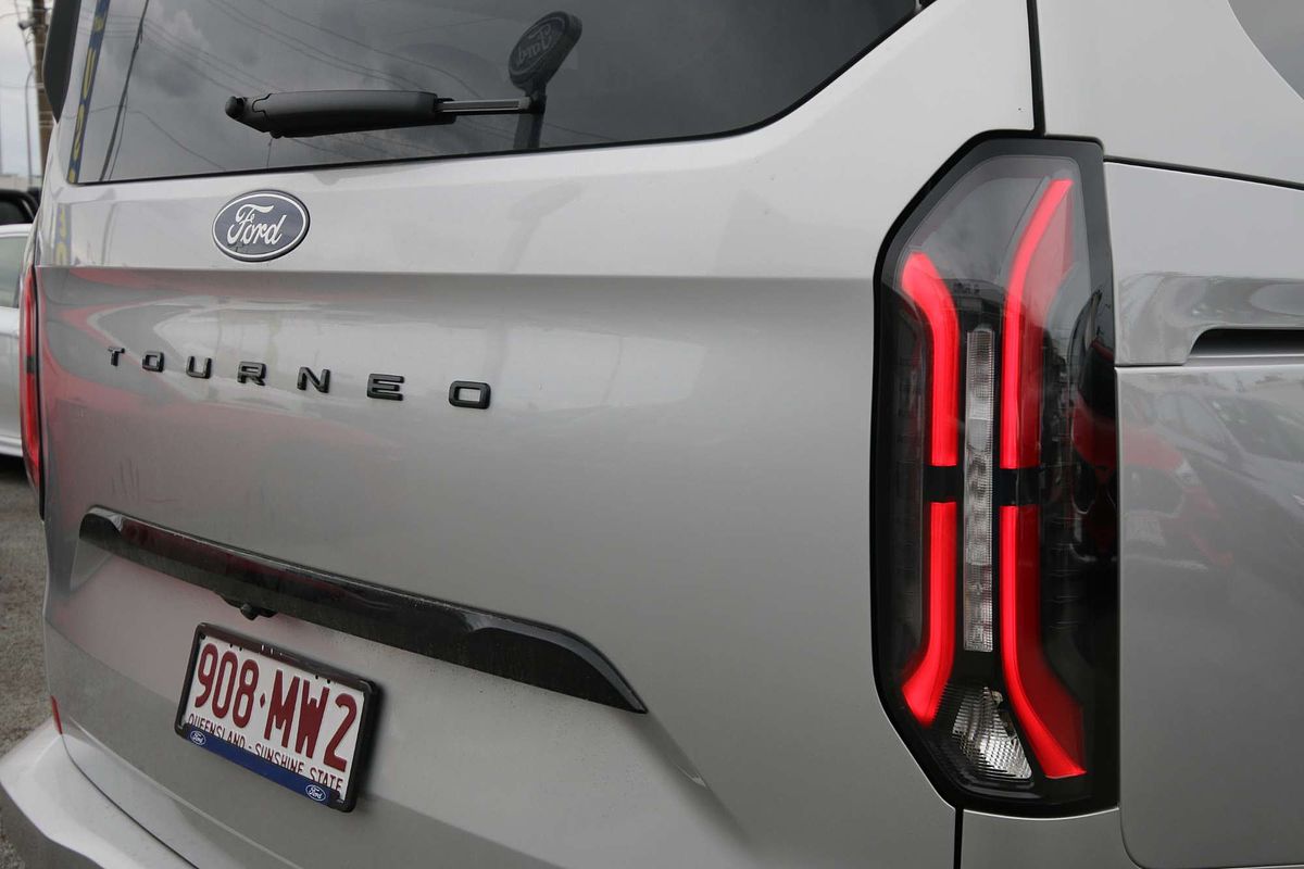 2024 Ford Tourneo Titanium X AV SWB