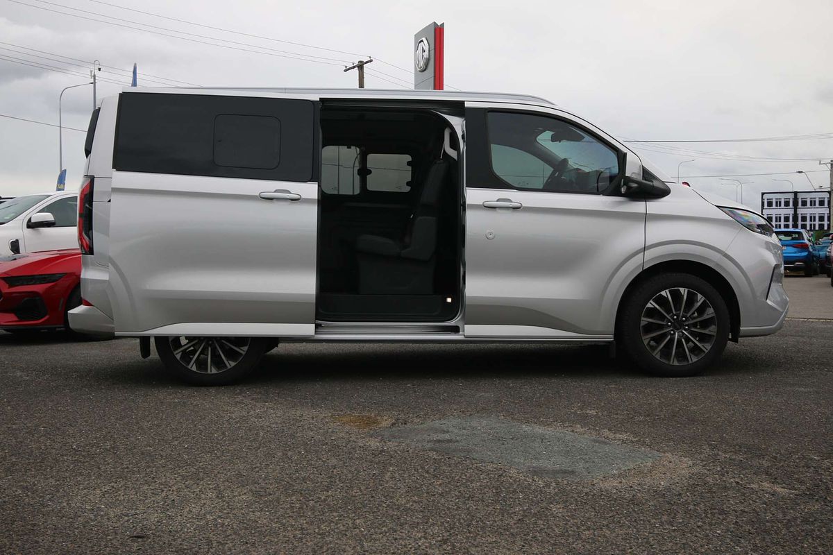 2024 Ford Tourneo Titanium X AV SWB
