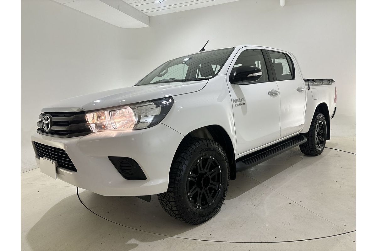 2015 Toyota Hilux SR GUN126R 4X4
