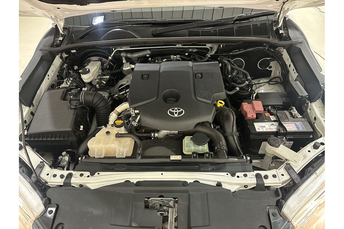 2015 Toyota Hilux SR GUN126R 4X4