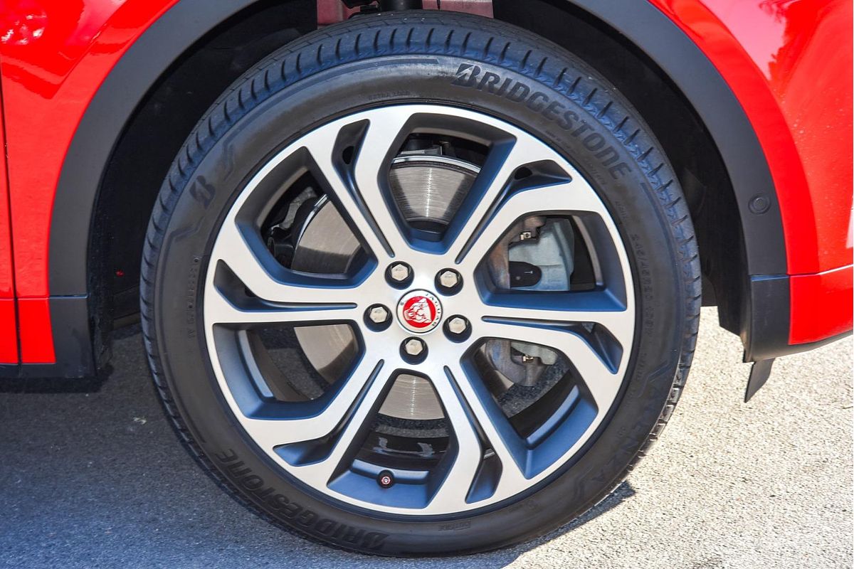 2017 Jaguar E-PACE P250 R-Dynamic First Edition X540