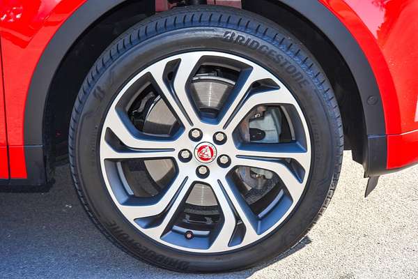 2017 Jaguar E-PACE P250 R-Dynamic First Edition X540