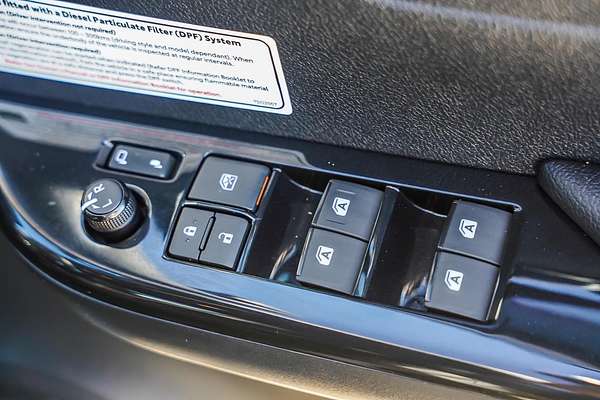 2020 Toyota Hilux Rugged X GUN126R 4X4