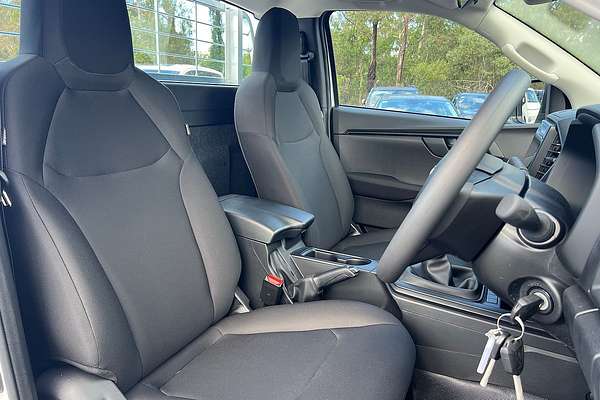 2024 Isuzu D-MAX SX High Ride Rear Wheel Drive