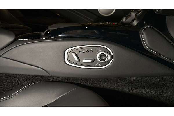 2023 Aston Martin Vantage