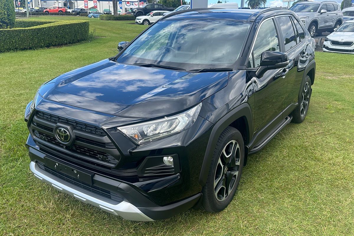 2020 Toyota RAV4 Edge AXAA54R