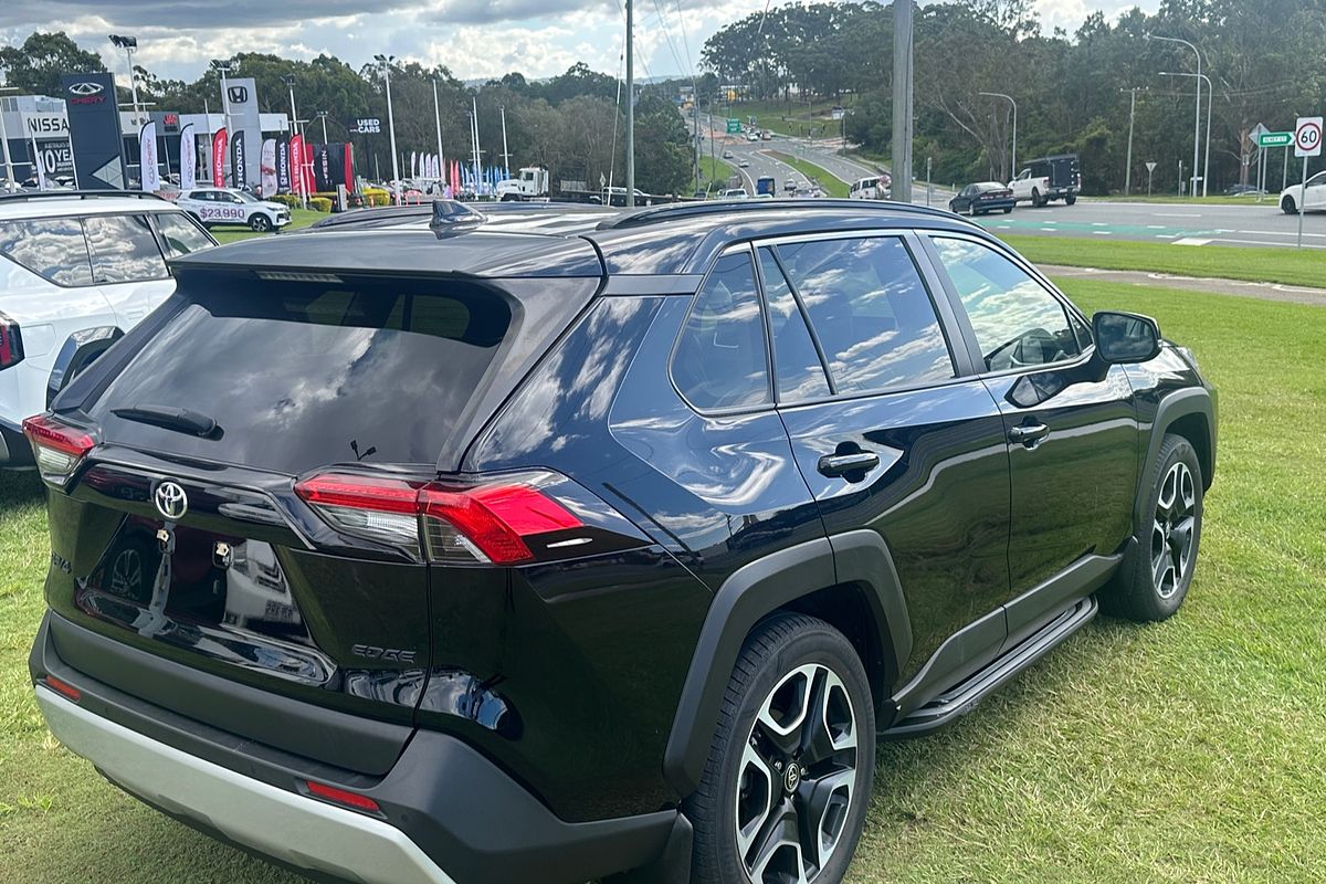 2020 Toyota RAV4 Edge AXAA54R