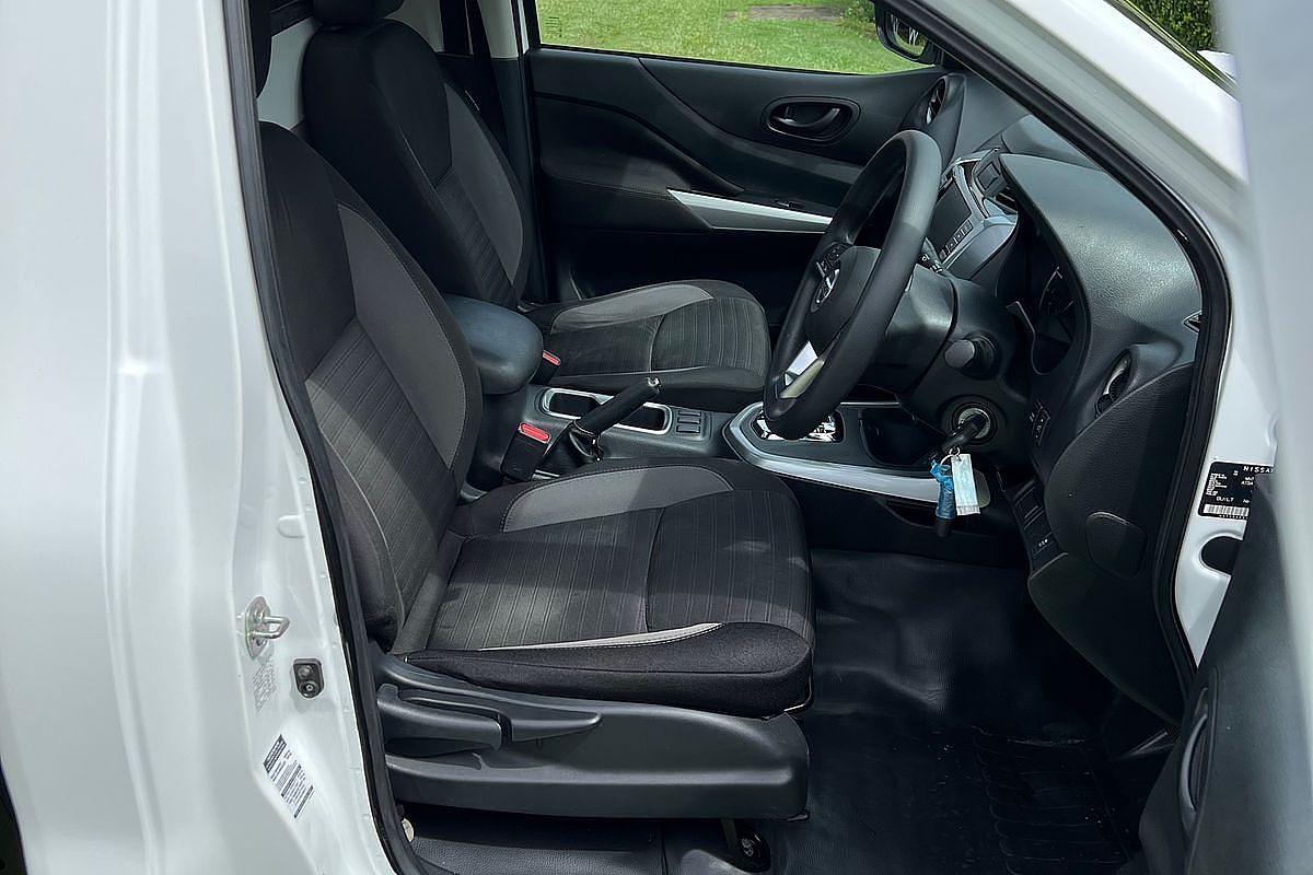 2021 Nissan Navara SL D23 Rear Wheel Drive