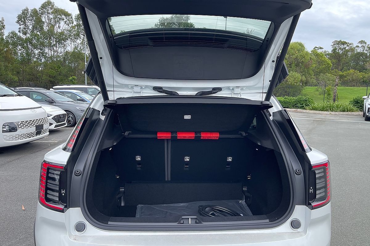 2024 Volvo EX30 Single Motor Extended Range Plus