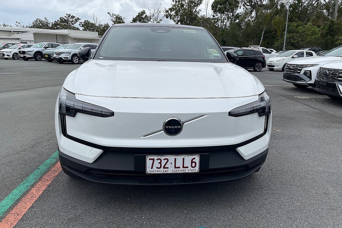2024 Volvo EX30 Single Motor Extended Range Plus
