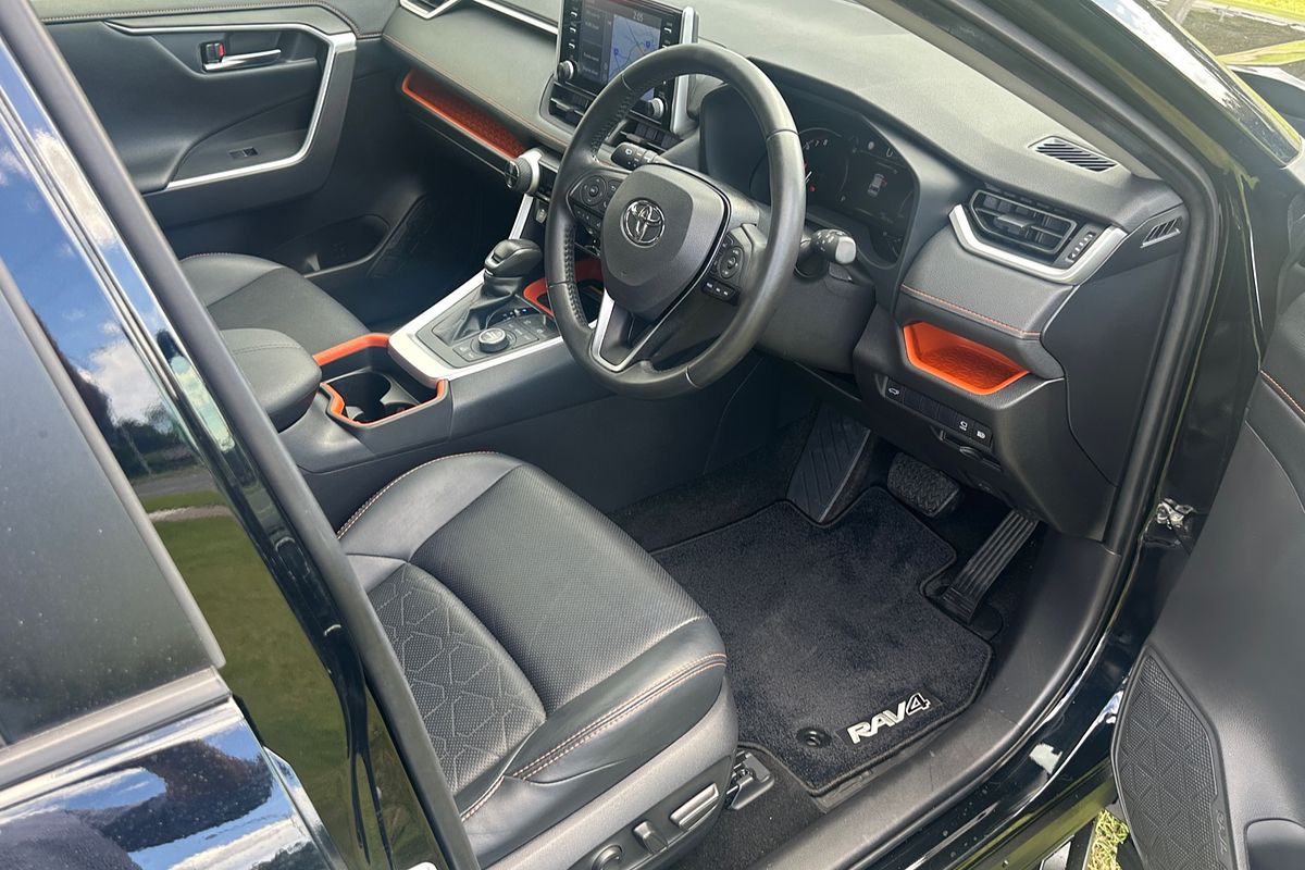 2020 Toyota RAV4 Edge AXAA54R